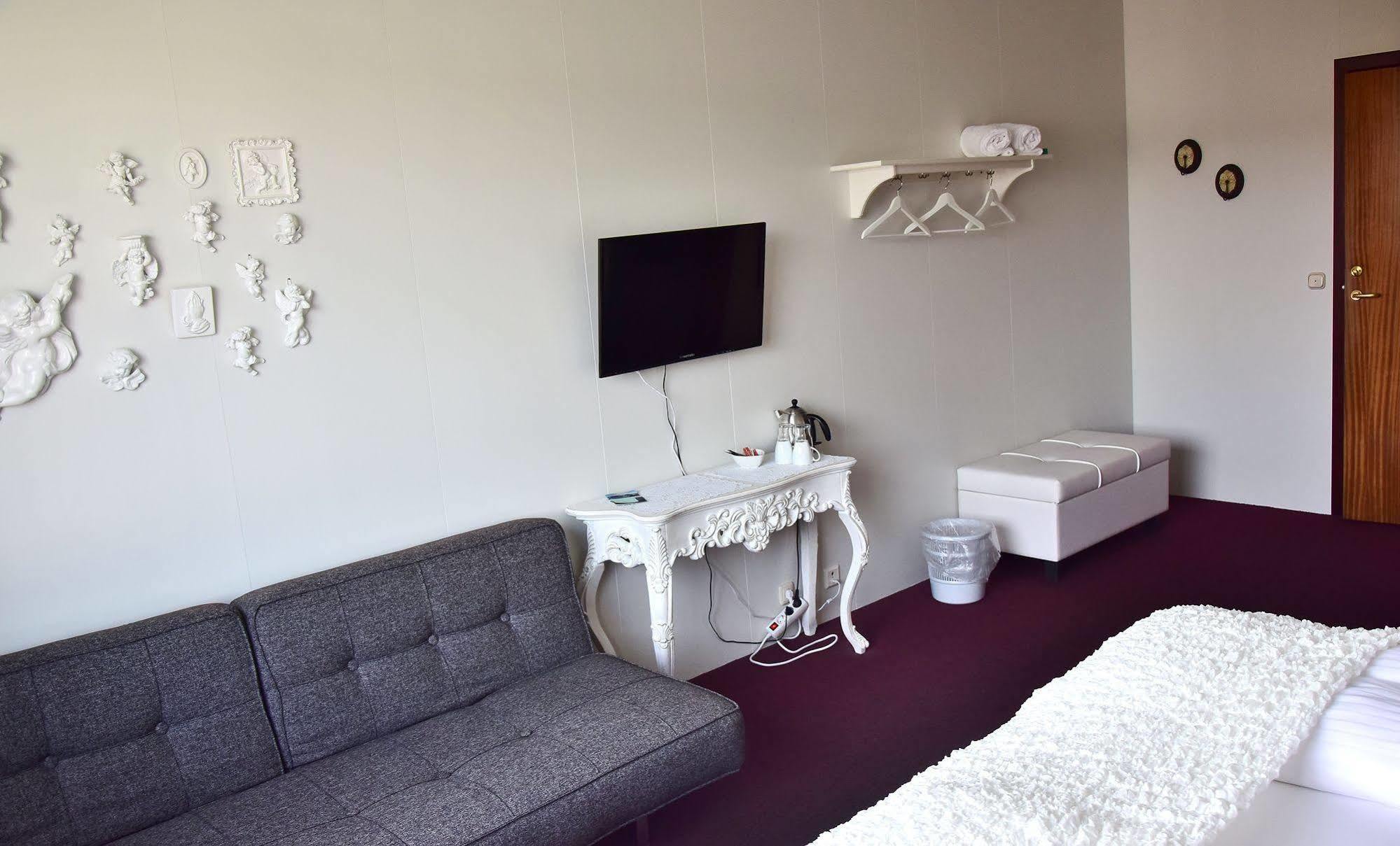 Guesthouse Hamar فيستمانايار المظهر الخارجي الصورة